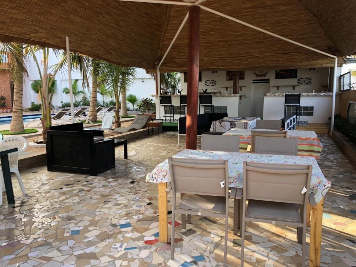 Auberge Mande 萨利波图尔 外观 照片