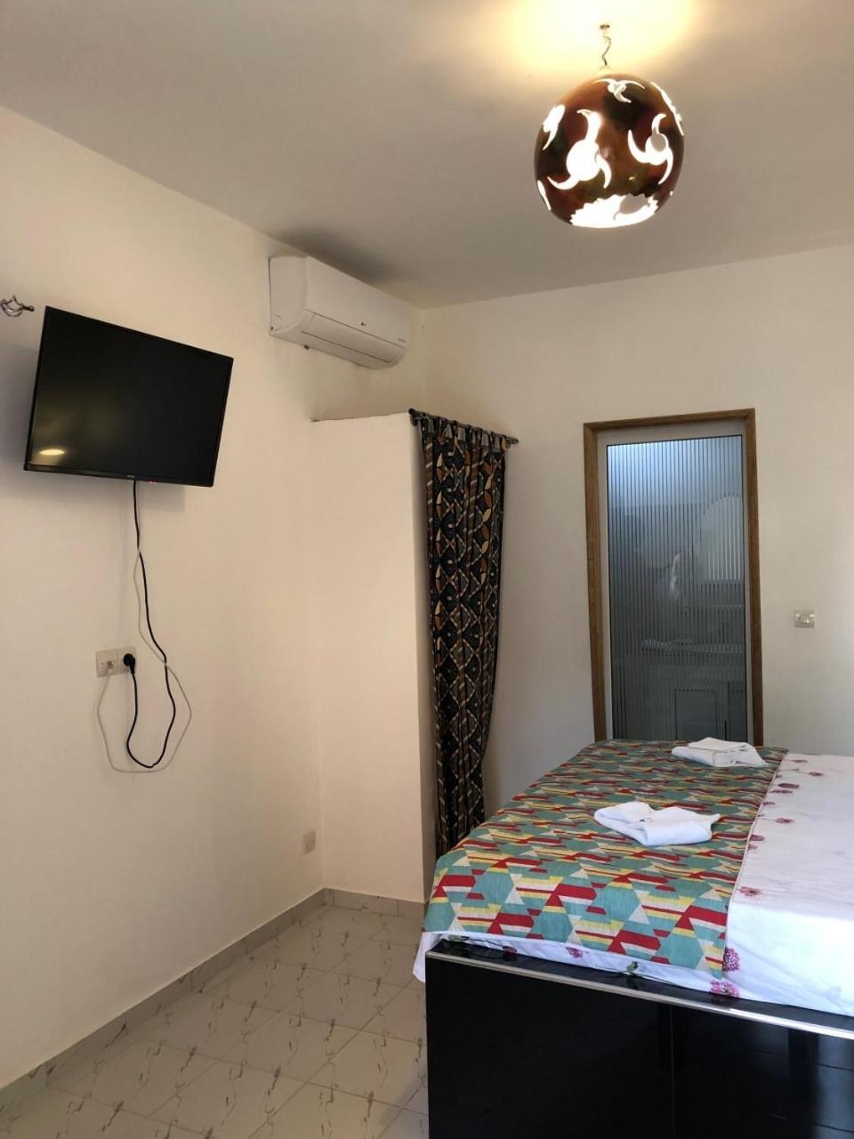 Auberge Mande 萨利波图尔 客房 照片
