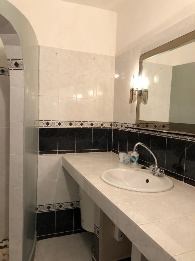 Auberge Mande 萨利波图尔 外观 照片
